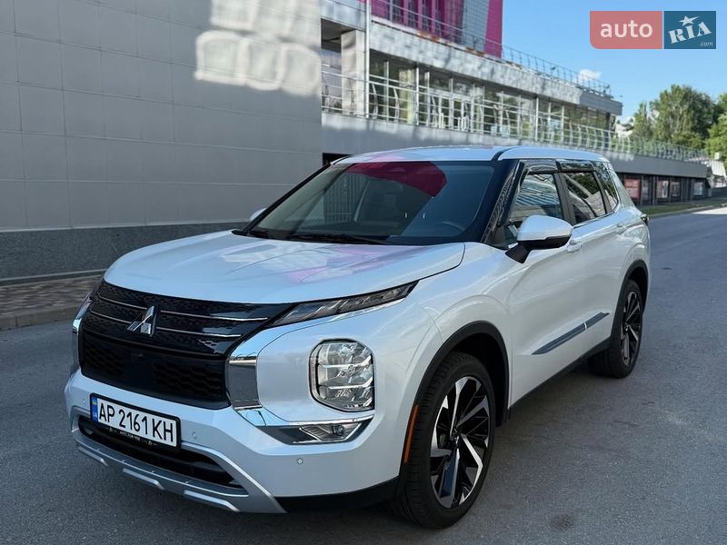 Mitsubishi Outlander 2022