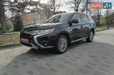 Позашляховик / Кросовер Mitsubishi Outlander 2019 в Дніпрі