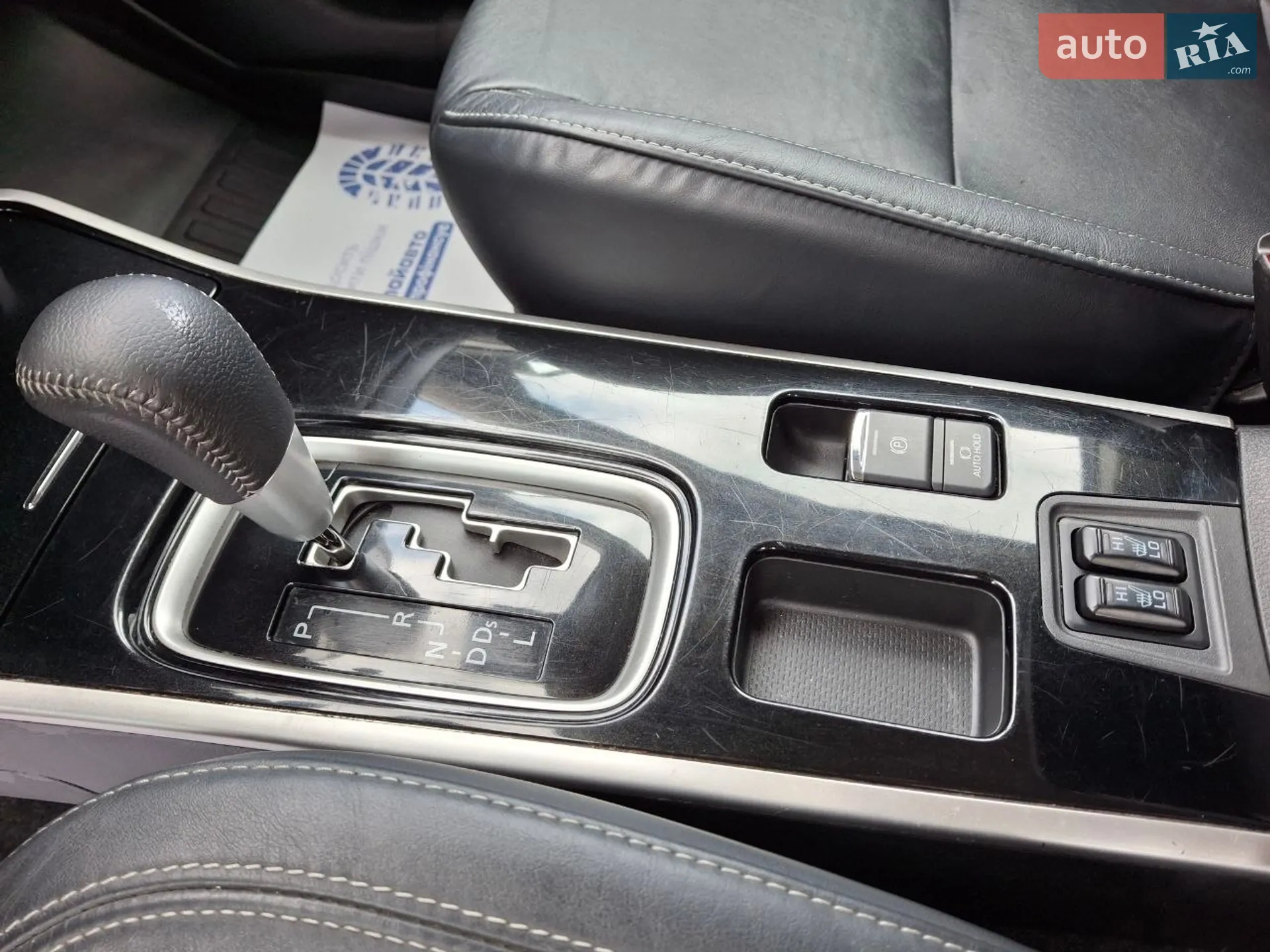 2020 Mitsubishi Outlander - мініатюра 17