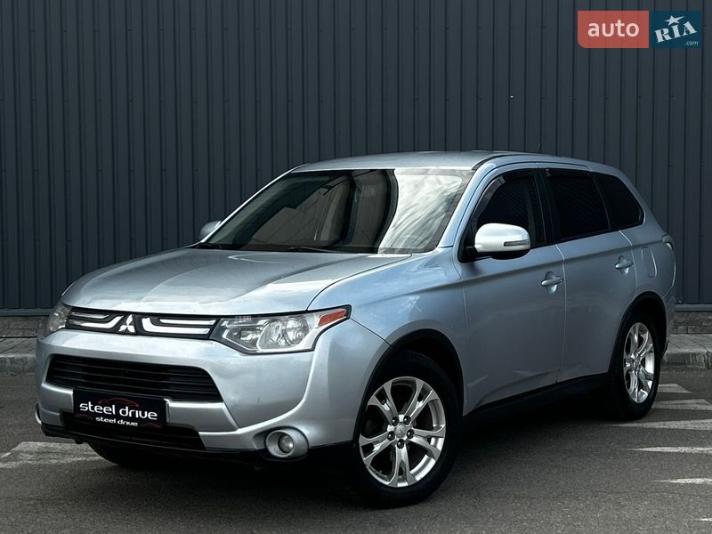 Mitsubishi Outlander 2014
