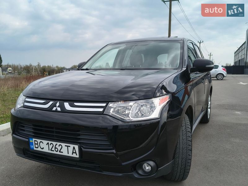 Mitsubishi Outlander 2014