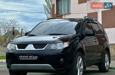 Внедорожник / Кроссовер Mitsubishi Outlander 2008 в Николаеве