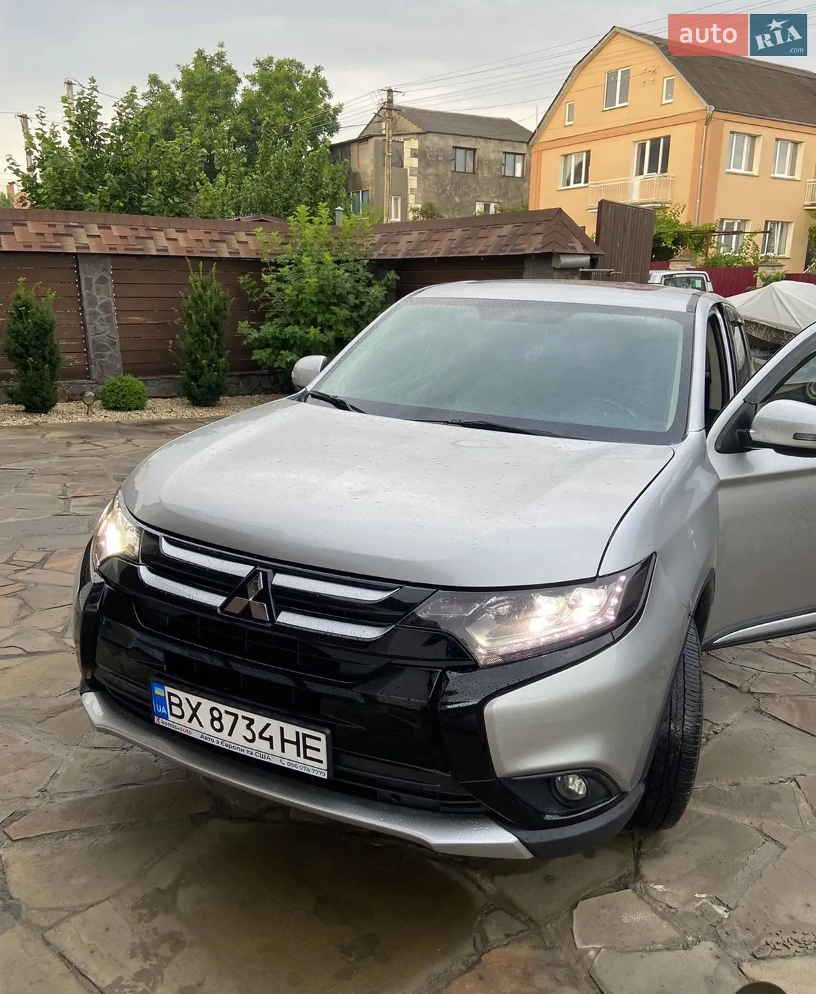 2018 Mitsubishi Outlander - мініатюра 2