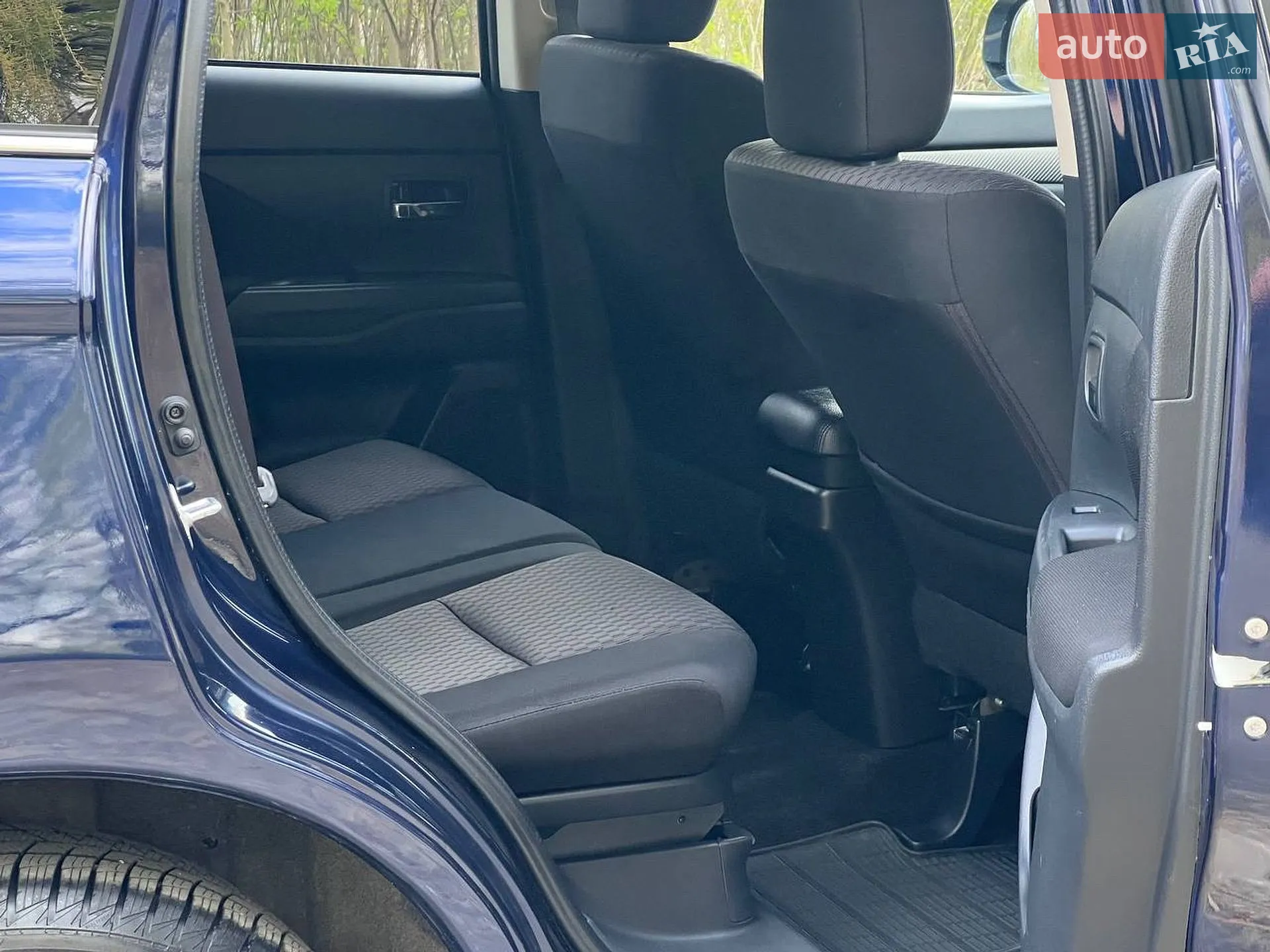2012 Mitsubishi Outlander - мініатюра 37