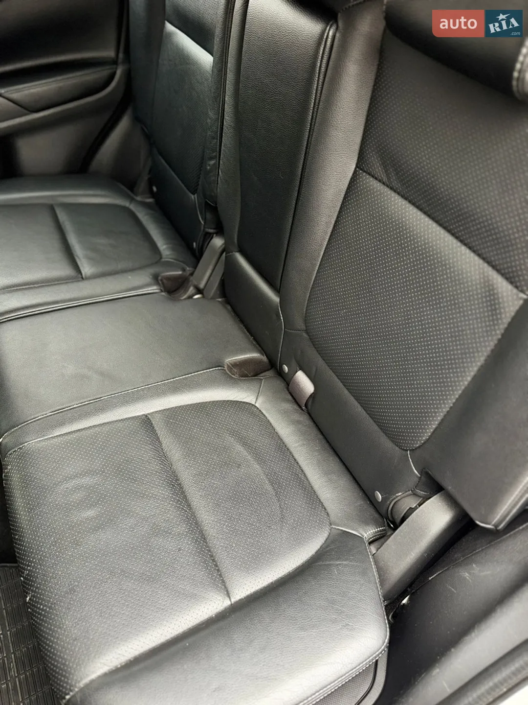 2015 Mitsubishi Outlander - мініатюра 17