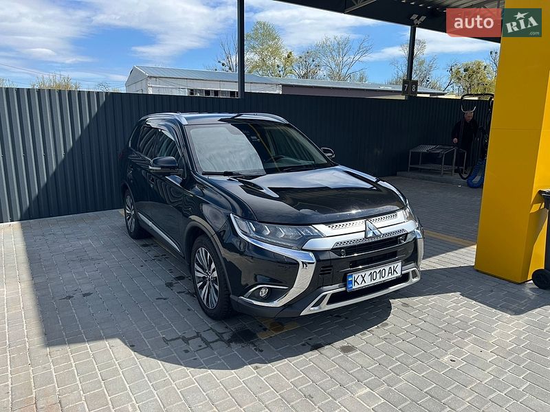 Mitsubishi Outlander 2019