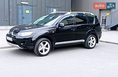 Внедорожник / Кроссовер Mitsubishi Outlander 2007 в Киеве