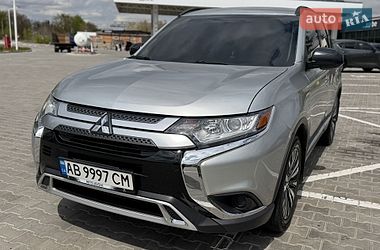 Внедорожник / Кроссовер Mitsubishi Outlander 2020 в Тульчине