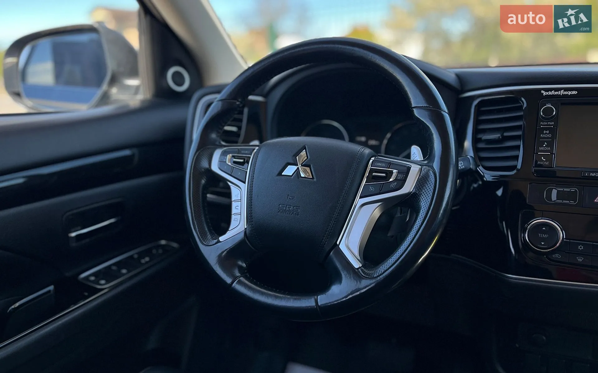 2016 Mitsubishi Outlander - мініатюра 21