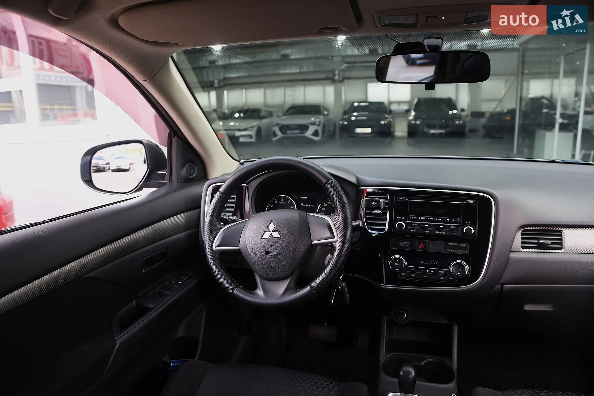 2013 Mitsubishi Outlander - мініатюра 13