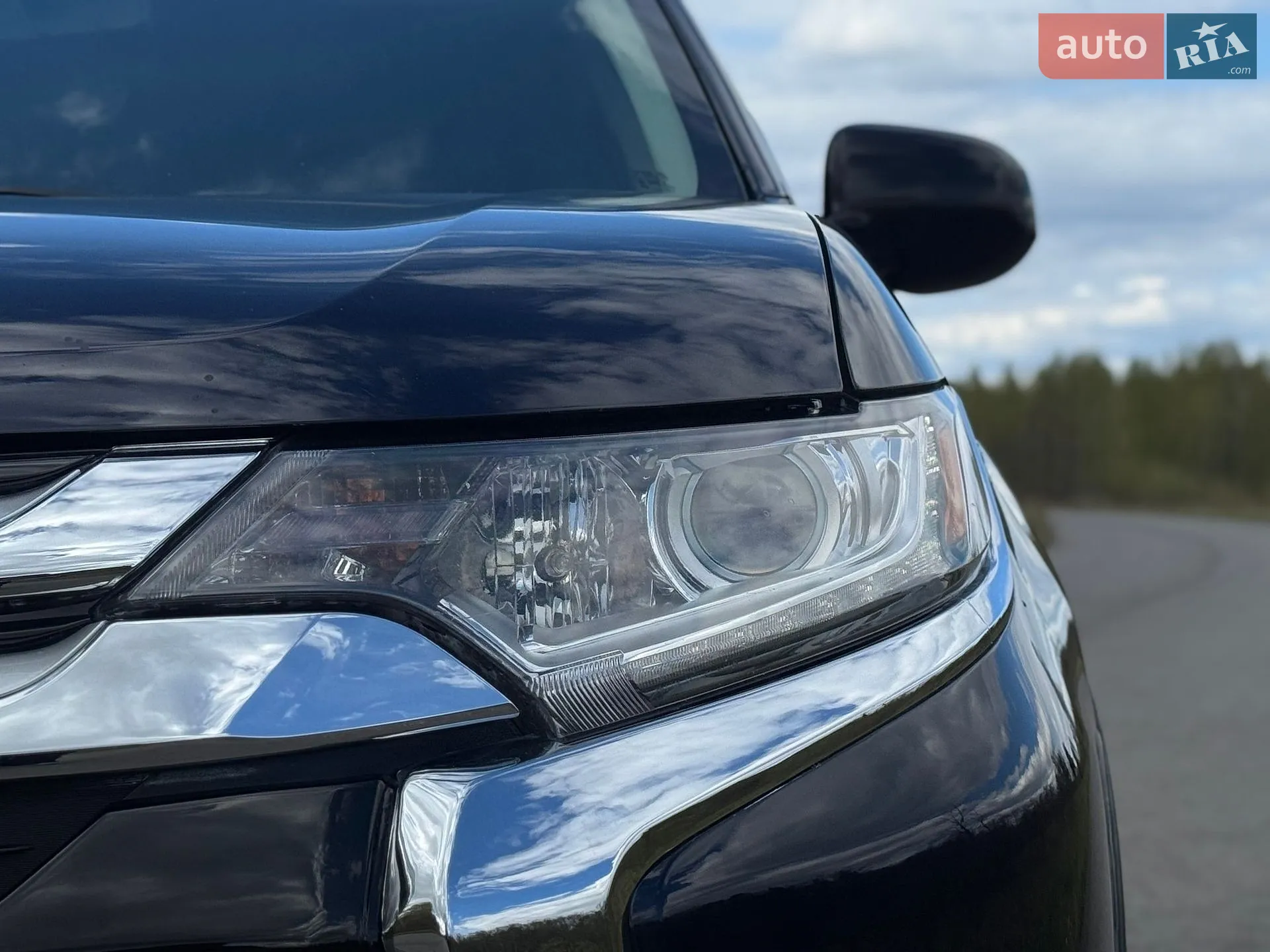 2018 Mitsubishi Outlander - мініатюра 15