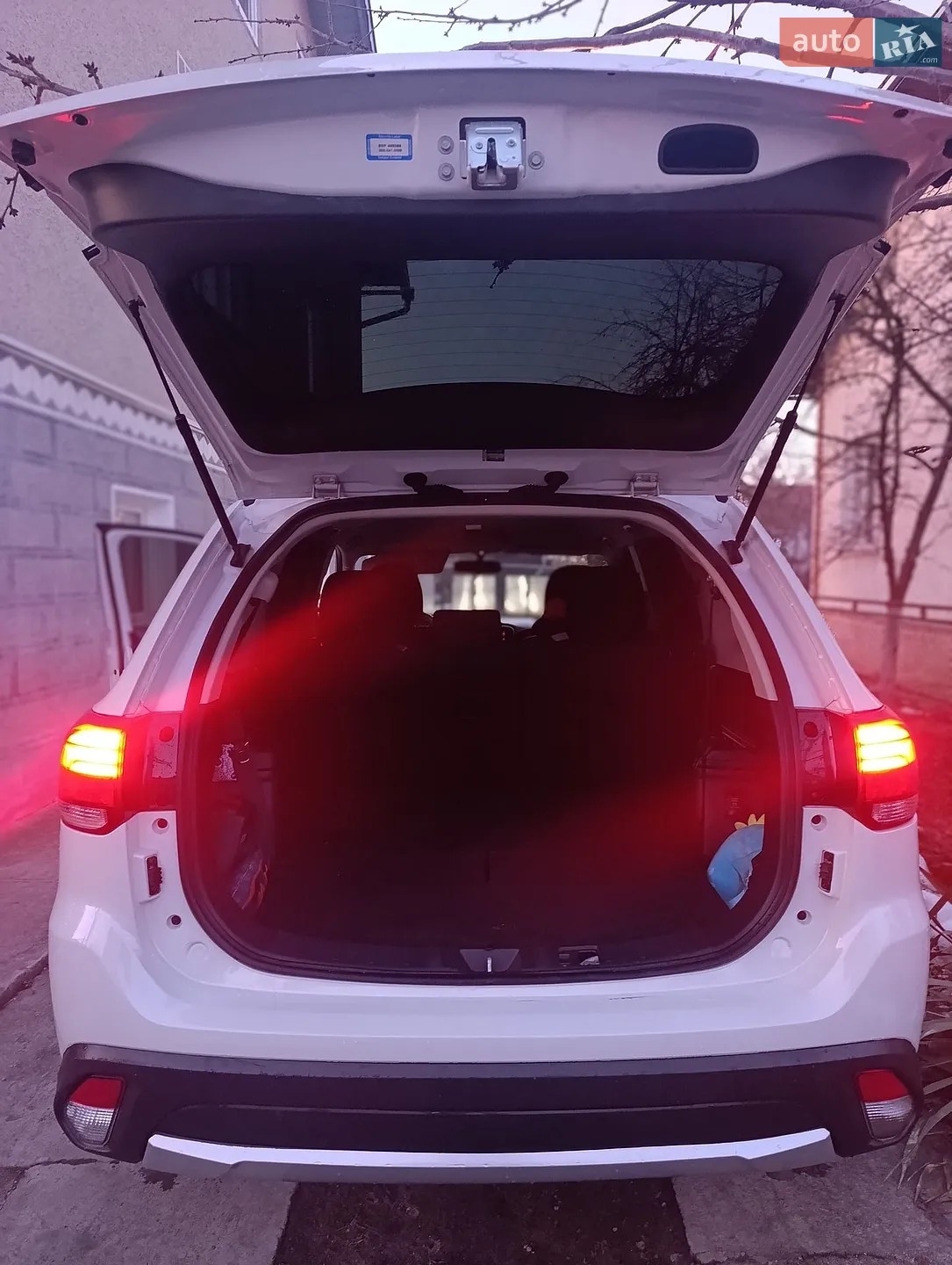 2018 Mitsubishi Outlander - мініатюра 12