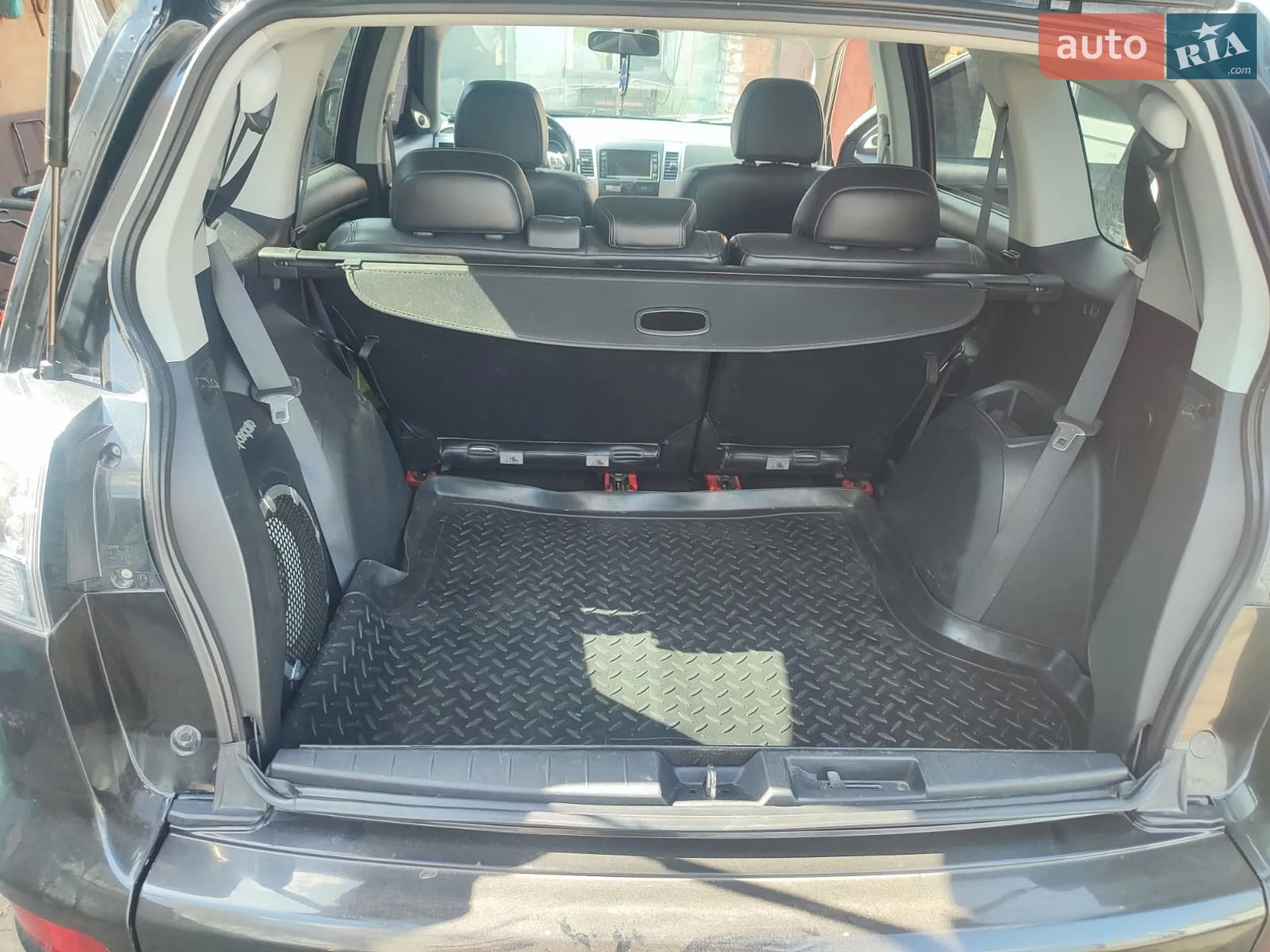 2010 Mitsubishi Outlander - мініатюра 8