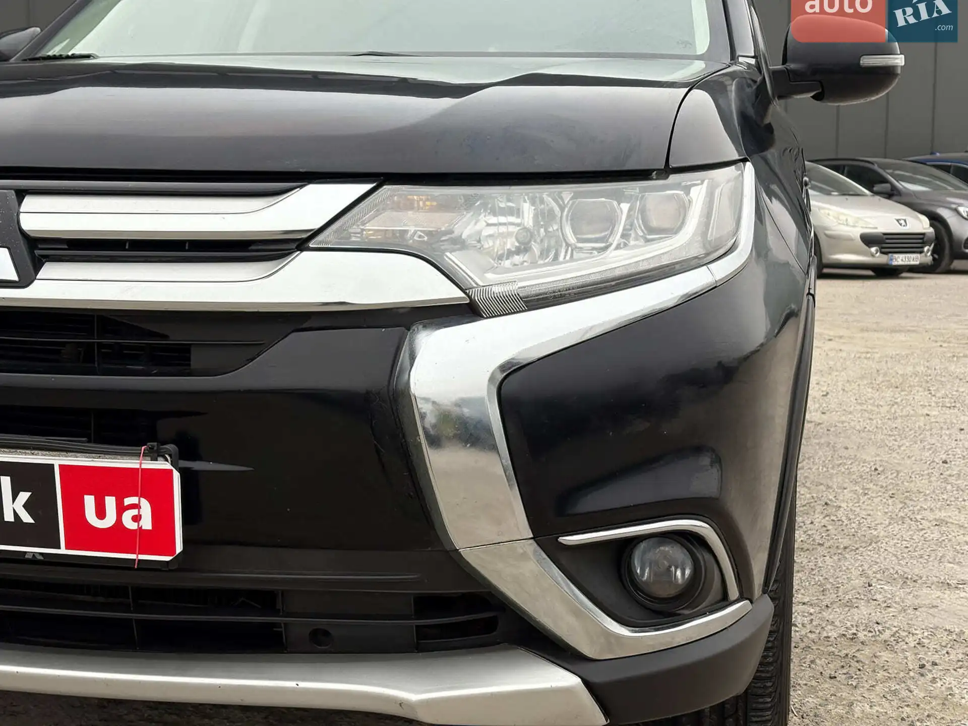 2017 Mitsubishi Outlander - мініатюра 15