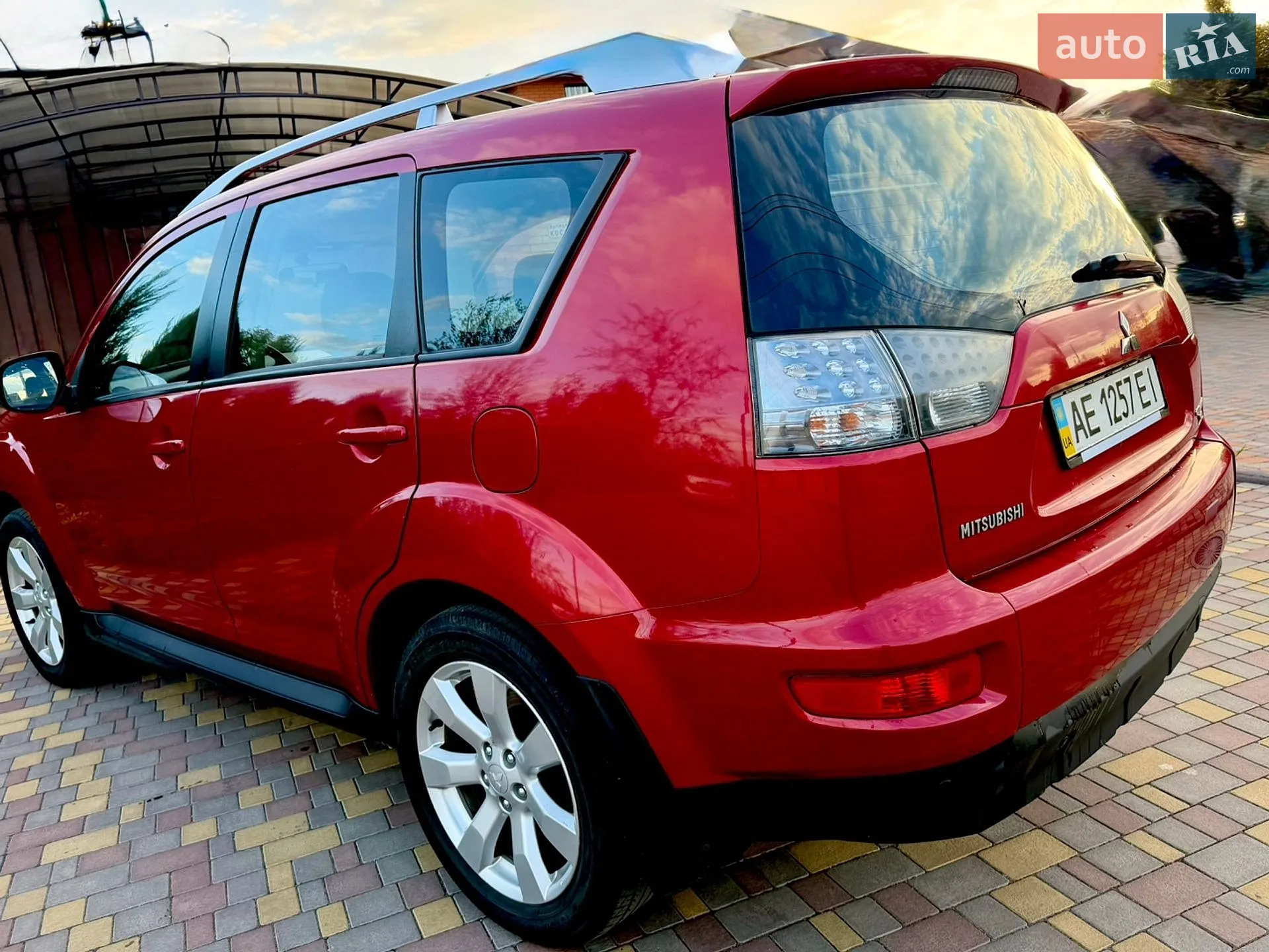 2010 Mitsubishi Outlander - мініатюра 11