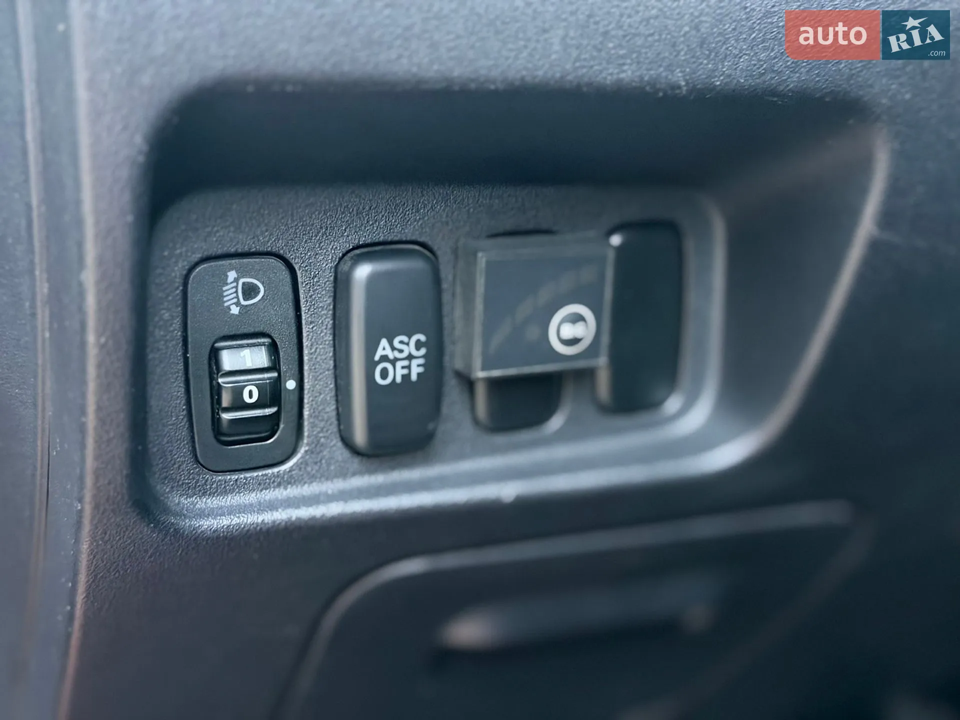 2010 Mitsubishi Outlander - мініатюра 23