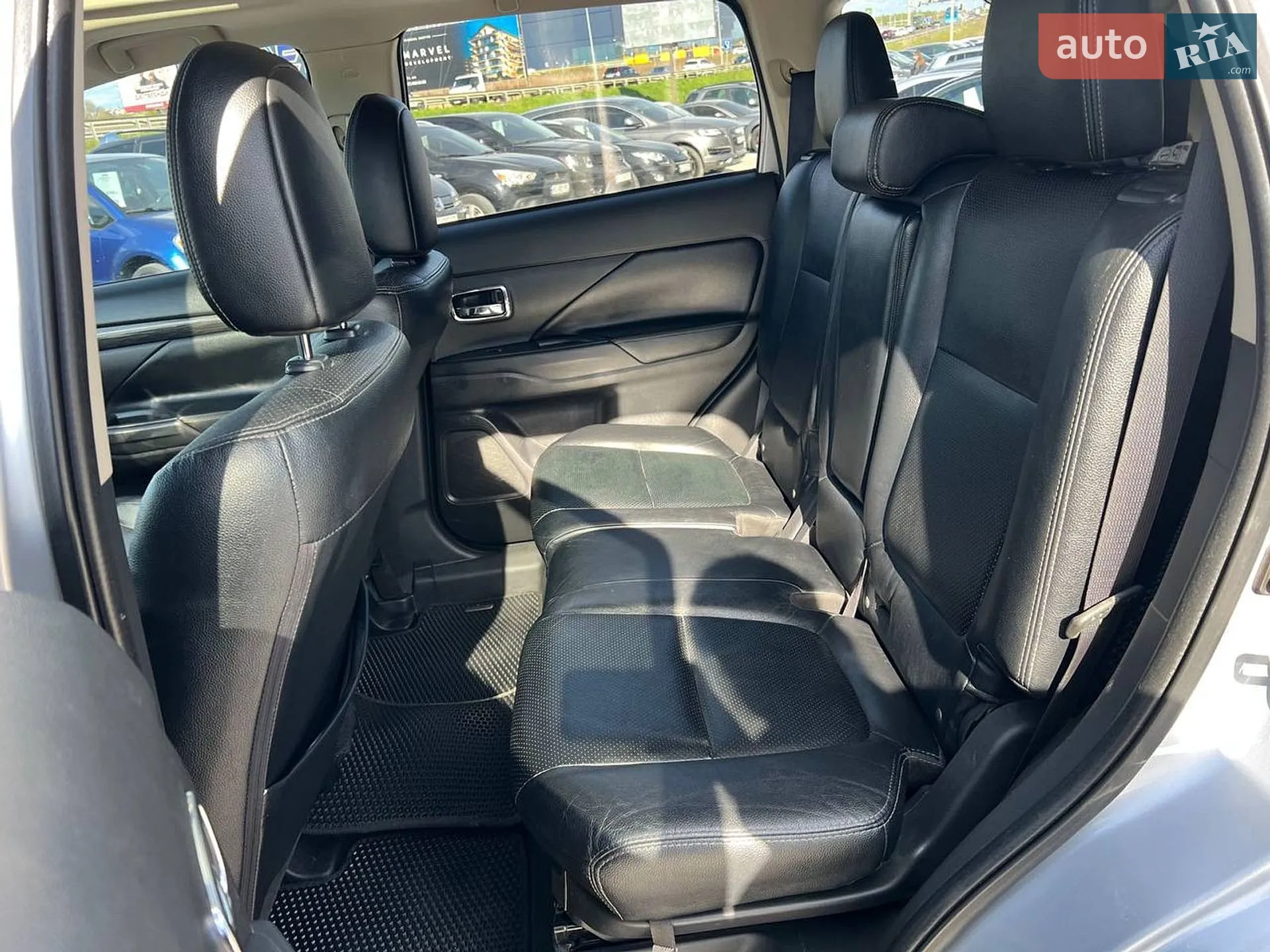 2015 Mitsubishi Outlander - мініатюра 39