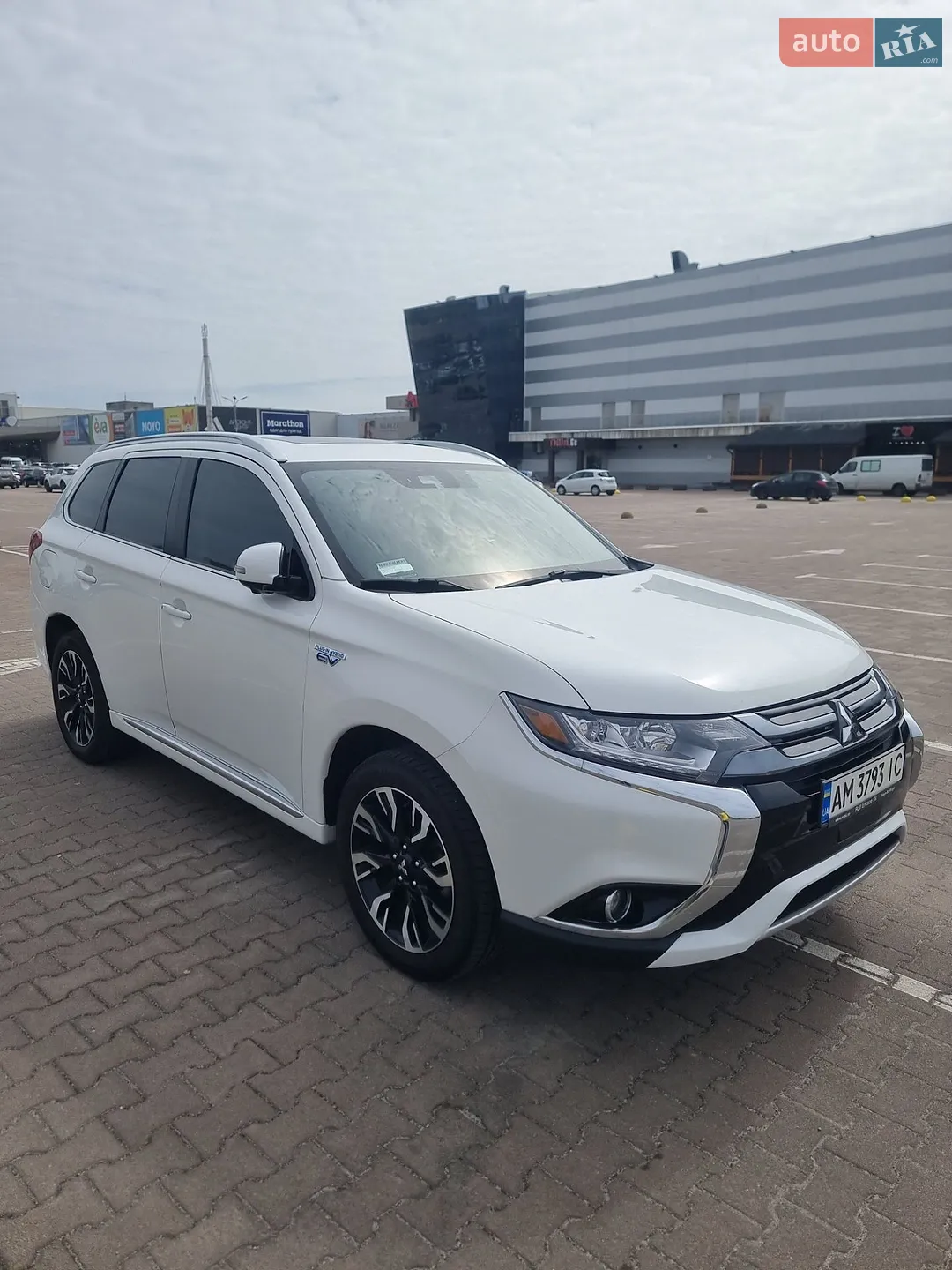 2018 Mitsubishi Outlander - мініатюра 2