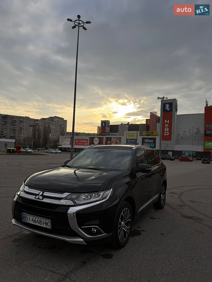 2016 Mitsubishi Outlander - мініатюра 39