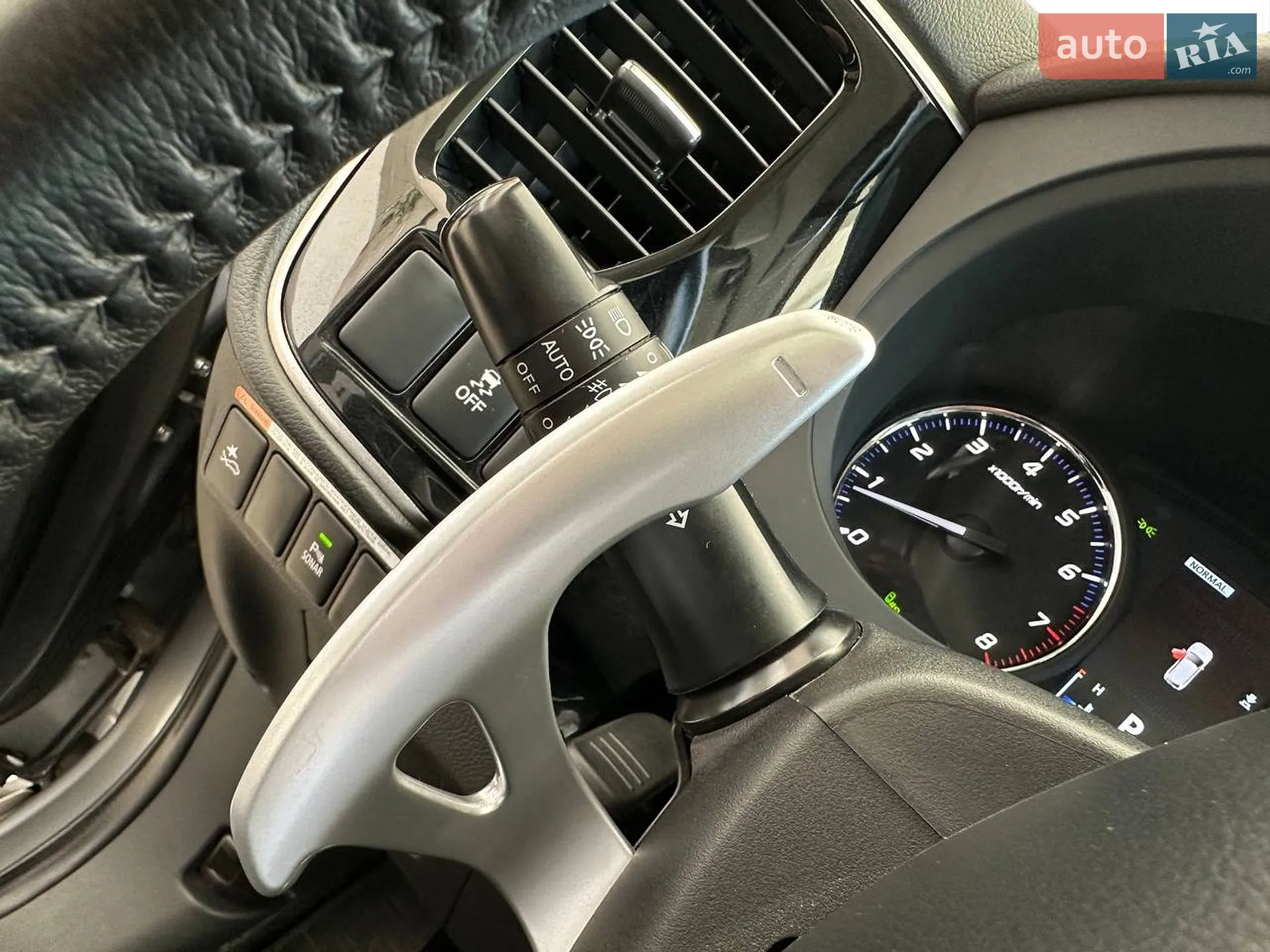 2020 Mitsubishi Outlander - мініатюра 56