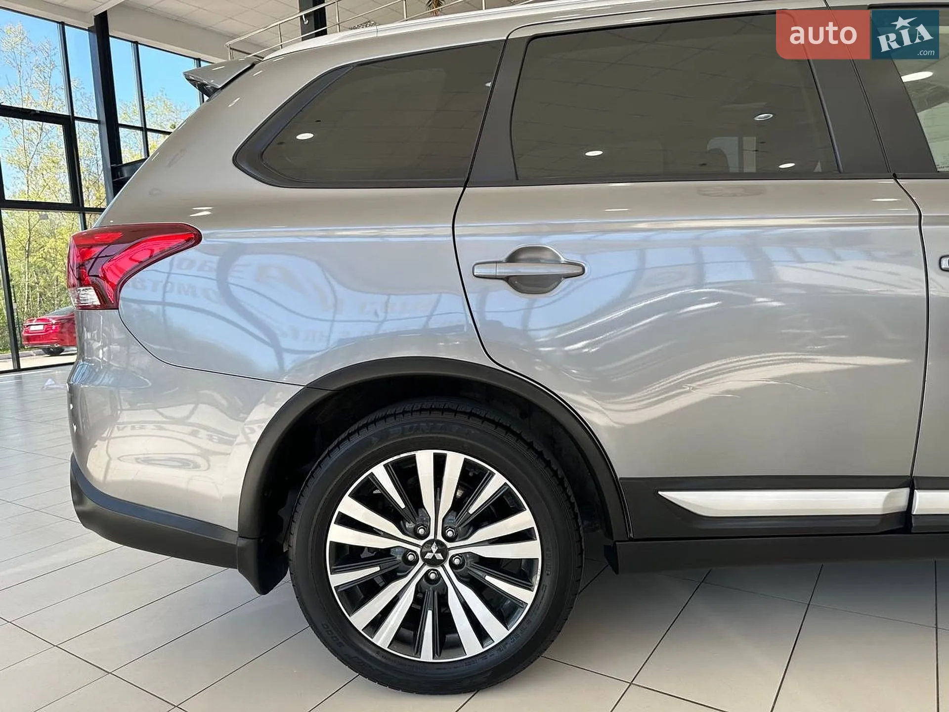 2020 Mitsubishi Outlander - мініатюра 20