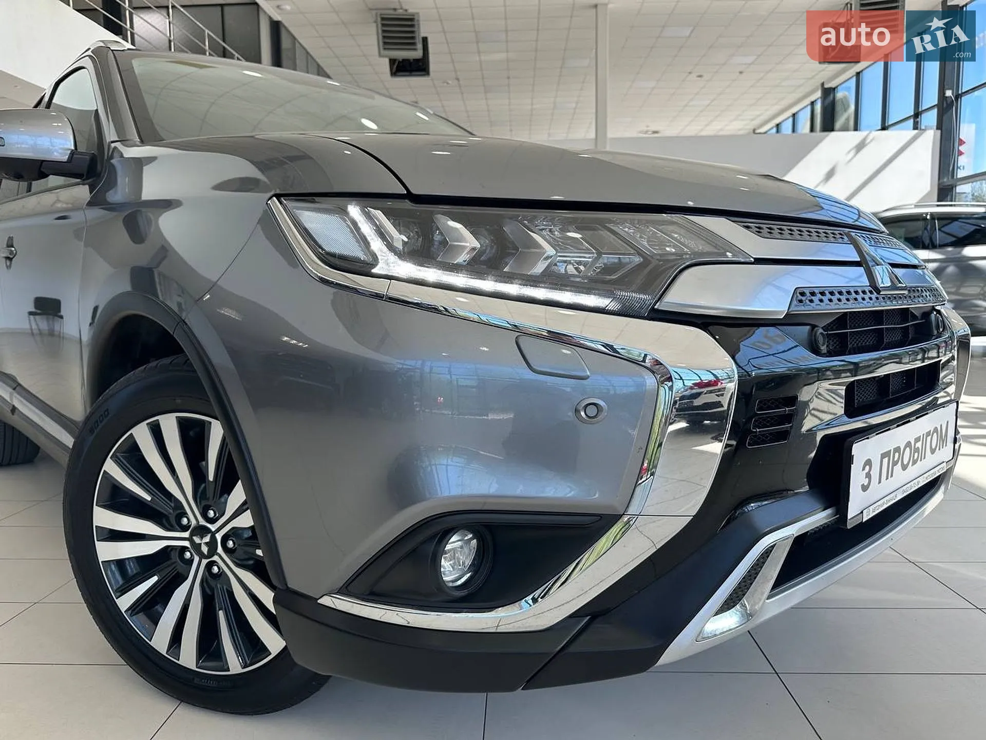 2020 Mitsubishi Outlander - мініатюра 16
