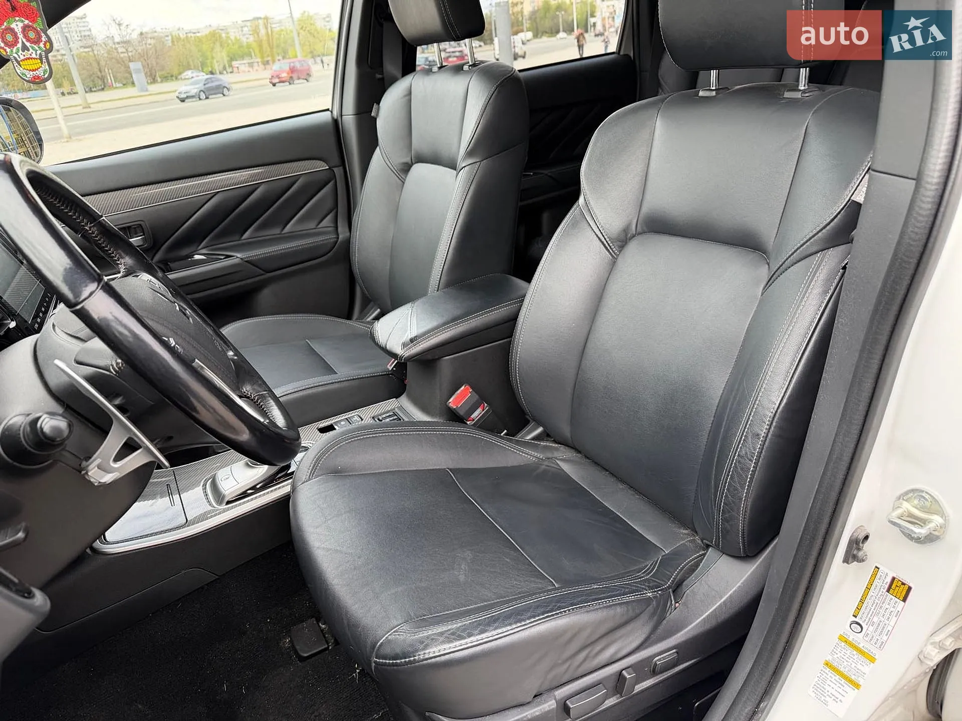 2020 Mitsubishi Outlander - мініатюра 16