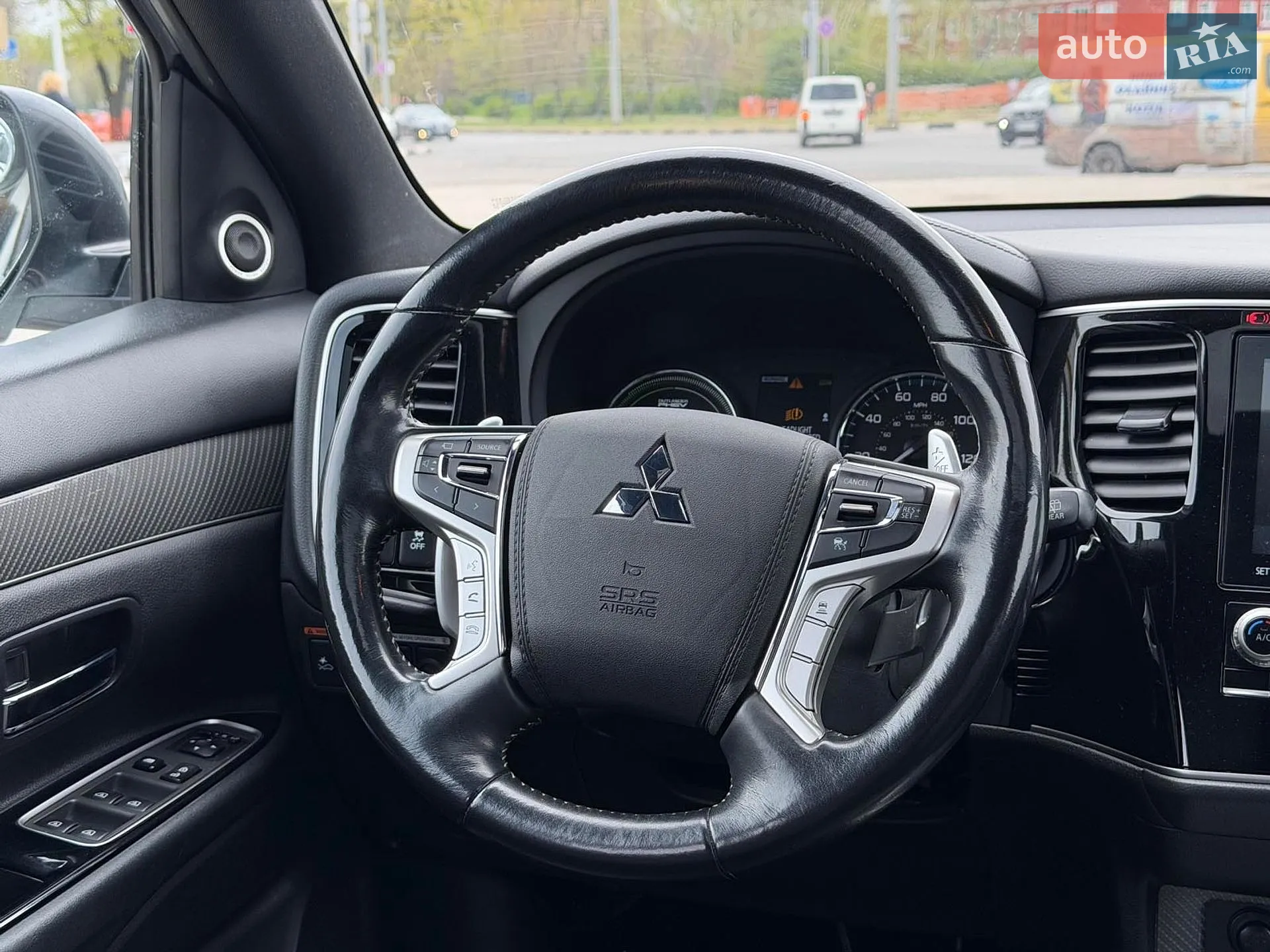 2020 Mitsubishi Outlander - мініатюра 29