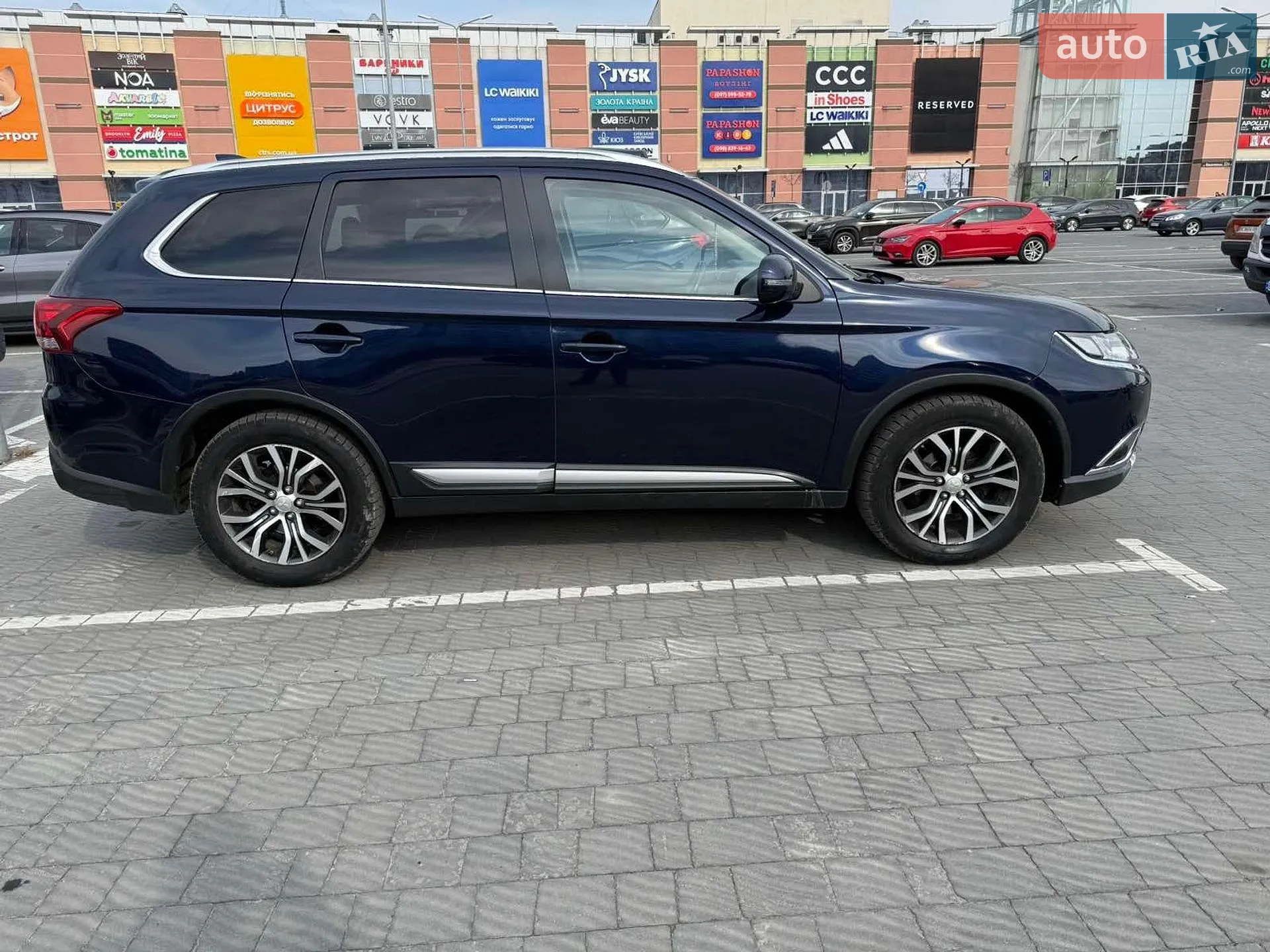 2016 Mitsubishi Outlander - мініатюра 2