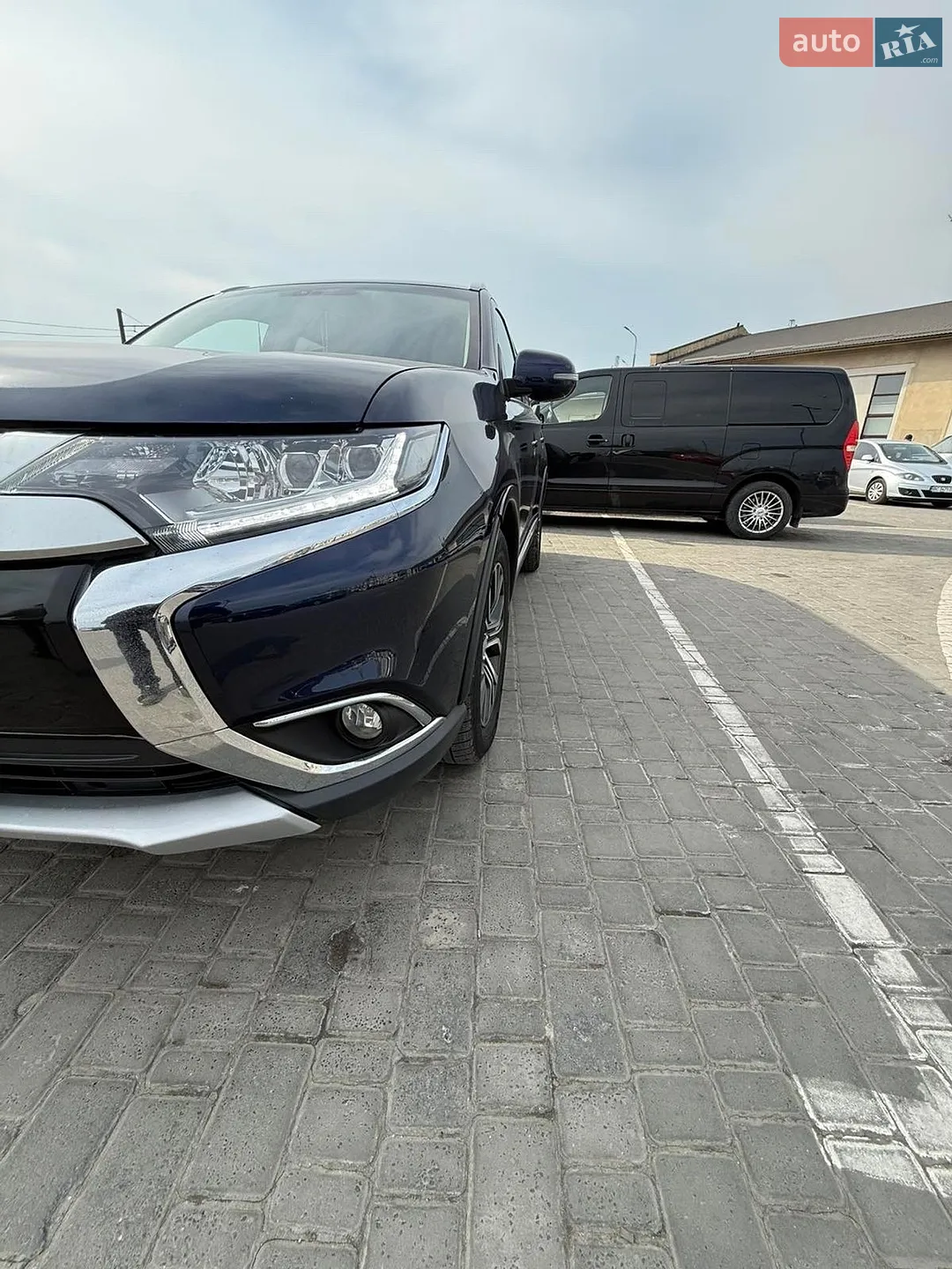 2016 Mitsubishi Outlander - мініатюра 8