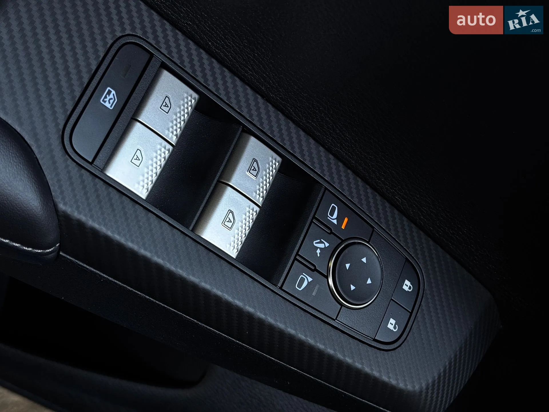 2024 Mitsubishi Outlander - мініатюра 24