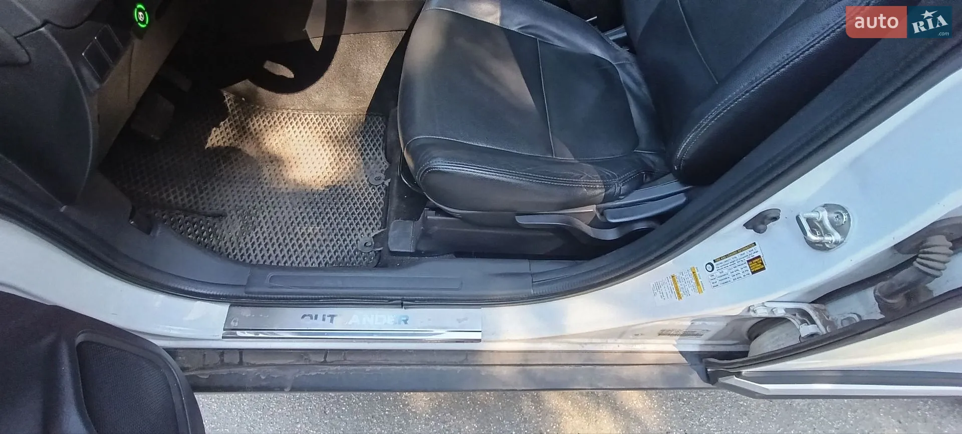 2015 Mitsubishi Outlander - мініатюра 13