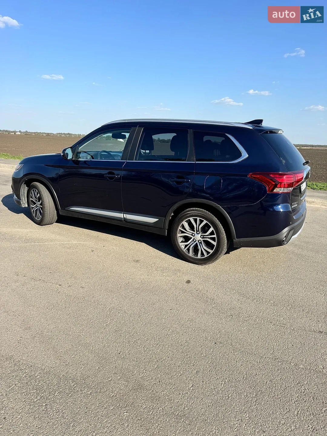 2017 Mitsubishi Outlander - мініатюра 2