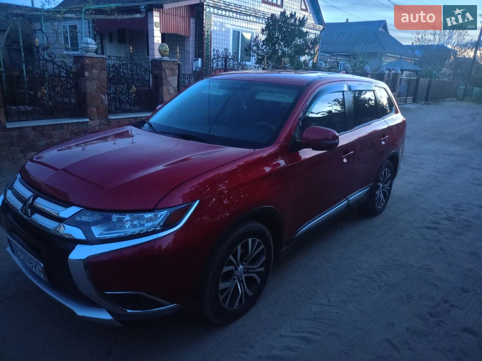 2018 Mitsubishi Outlander - мініатюра 6