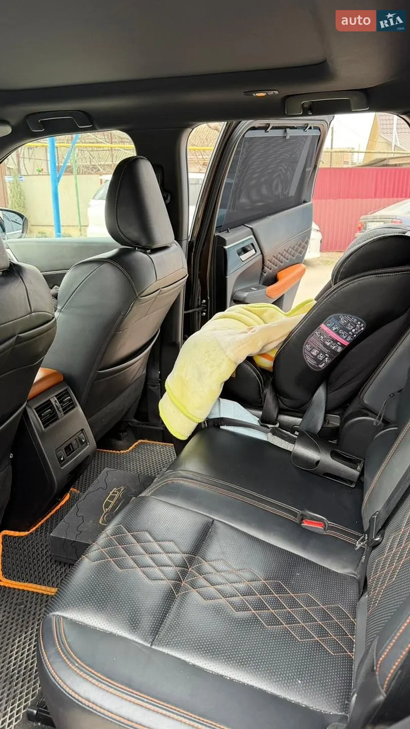 2021 Mitsubishi Outlander - мініатюра 8