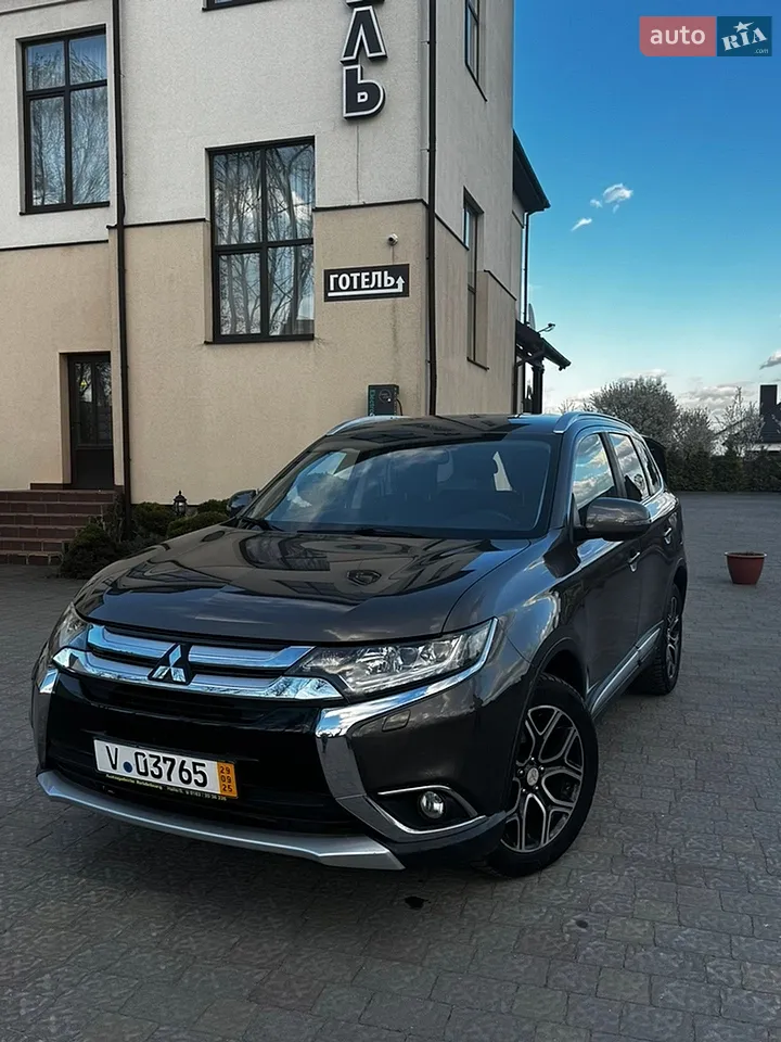 2015 Mitsubishi Outlander - мініатюра 19