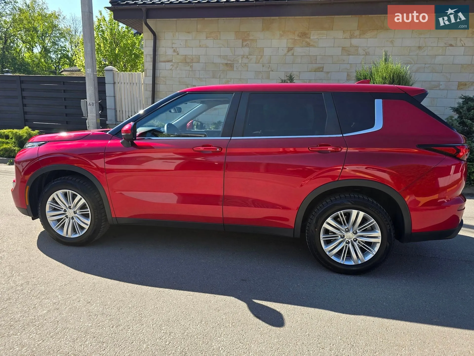 2022 Mitsubishi Outlander - мініатюра 15