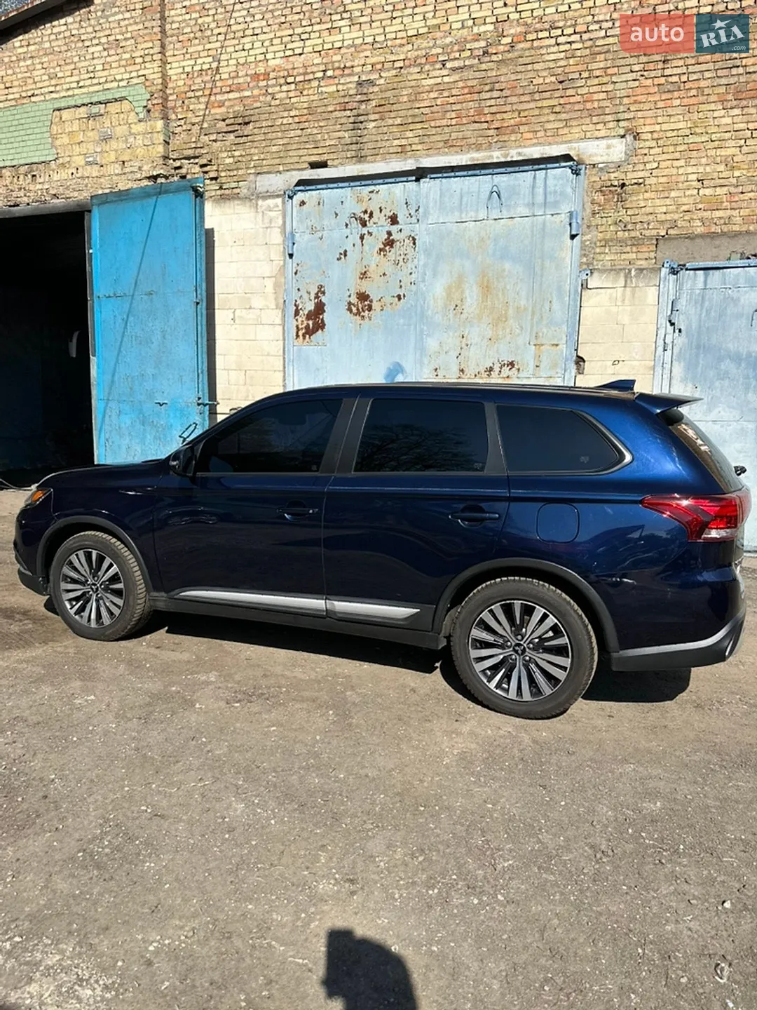 2020 Mitsubishi Outlander - мініатюра 6