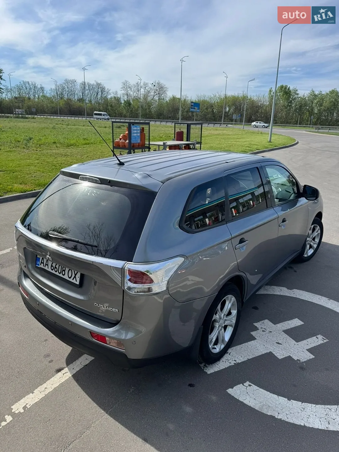 2014 Mitsubishi Outlander - мініатюра 13