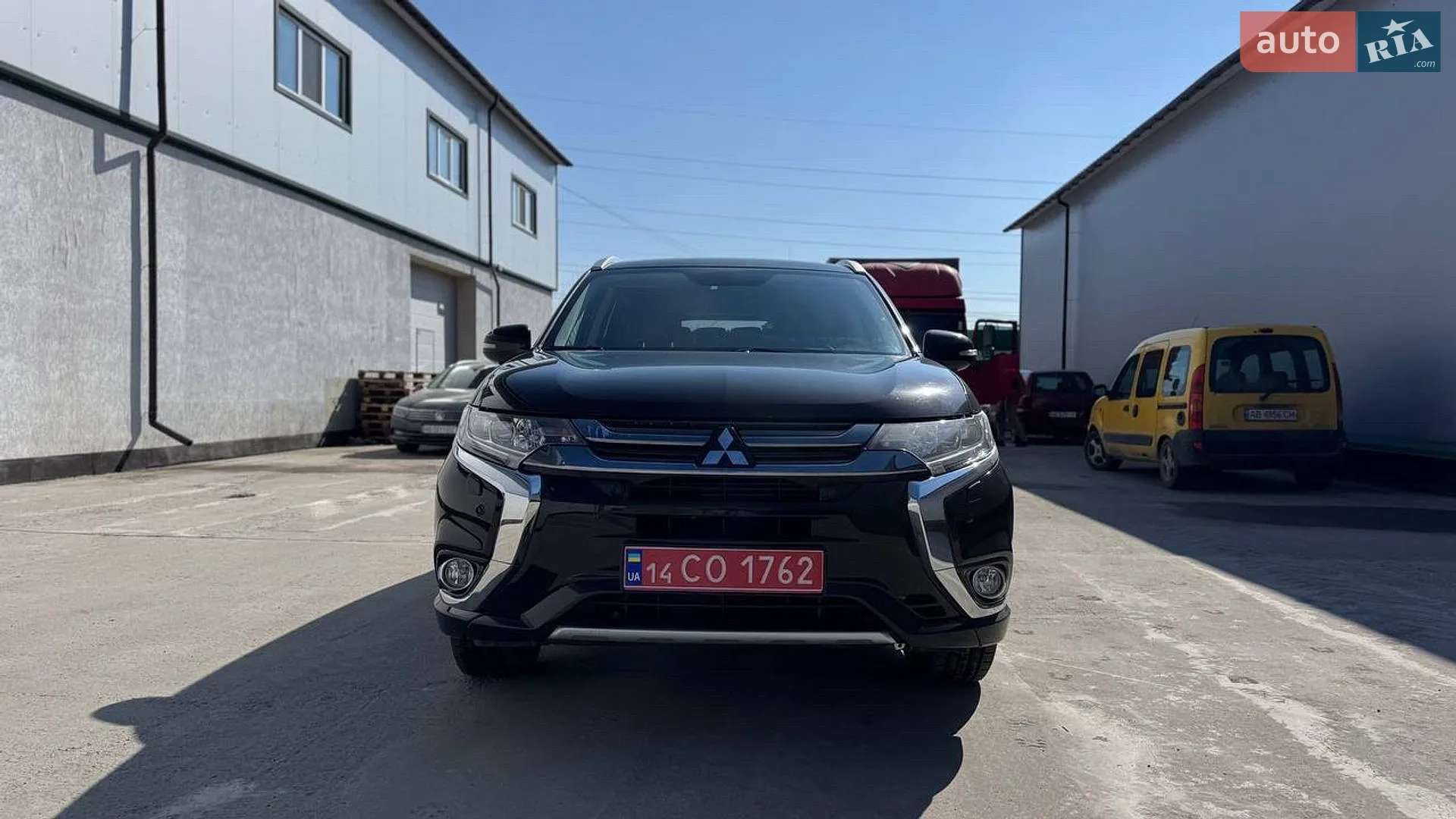 2016 Mitsubishi Outlander - мініатюра 2