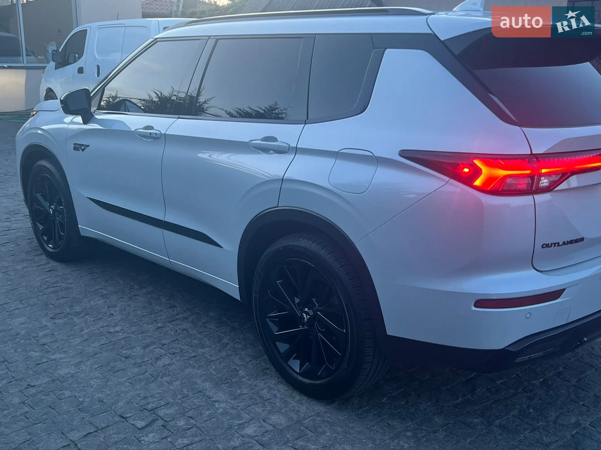 2023 Mitsubishi Outlander - мініатюра 53