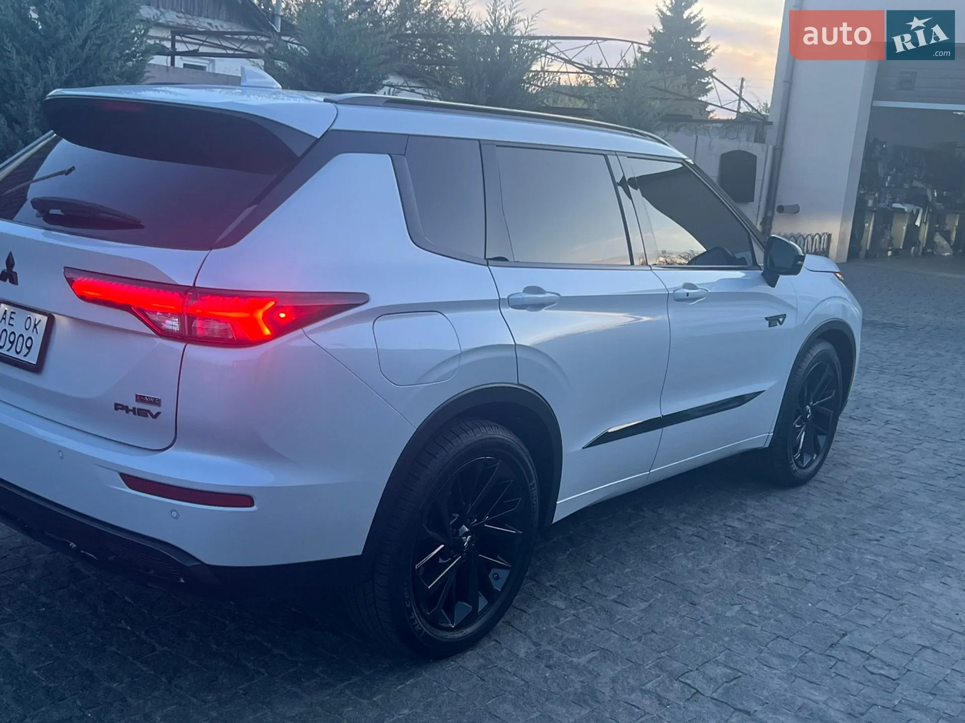 2023 Mitsubishi Outlander - мініатюра 6