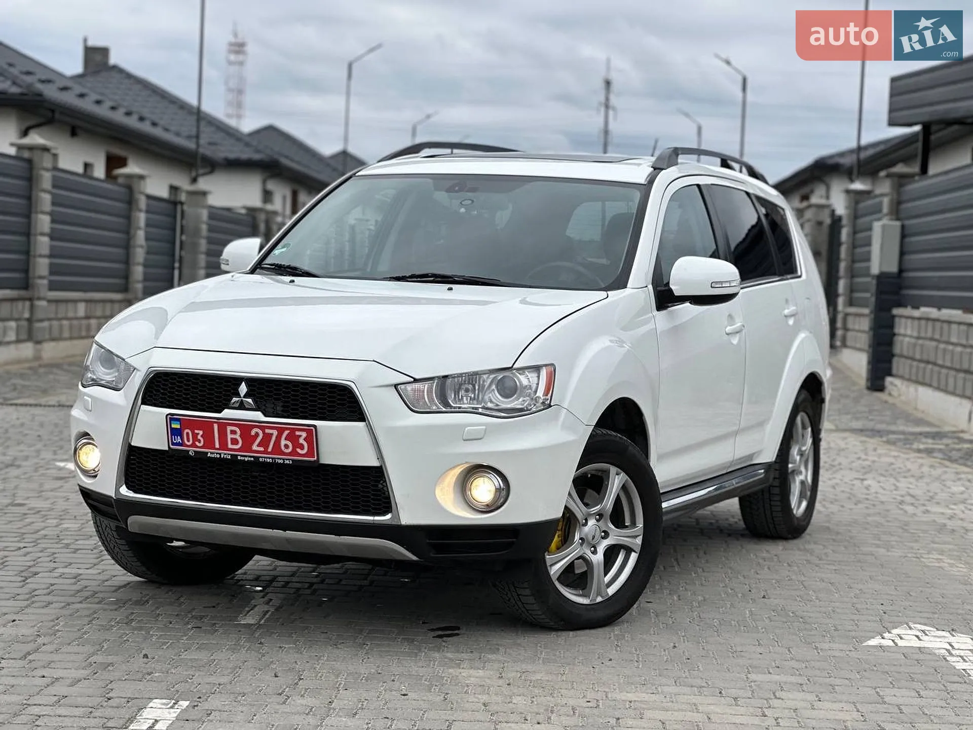 2012 Mitsubishi Outlander - мініатюра 2