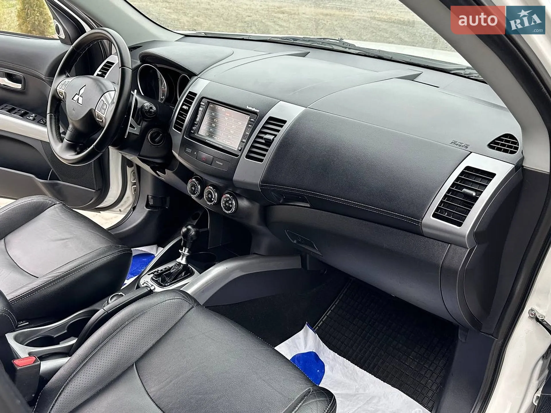 2012 Mitsubishi Outlander - мініатюра 23