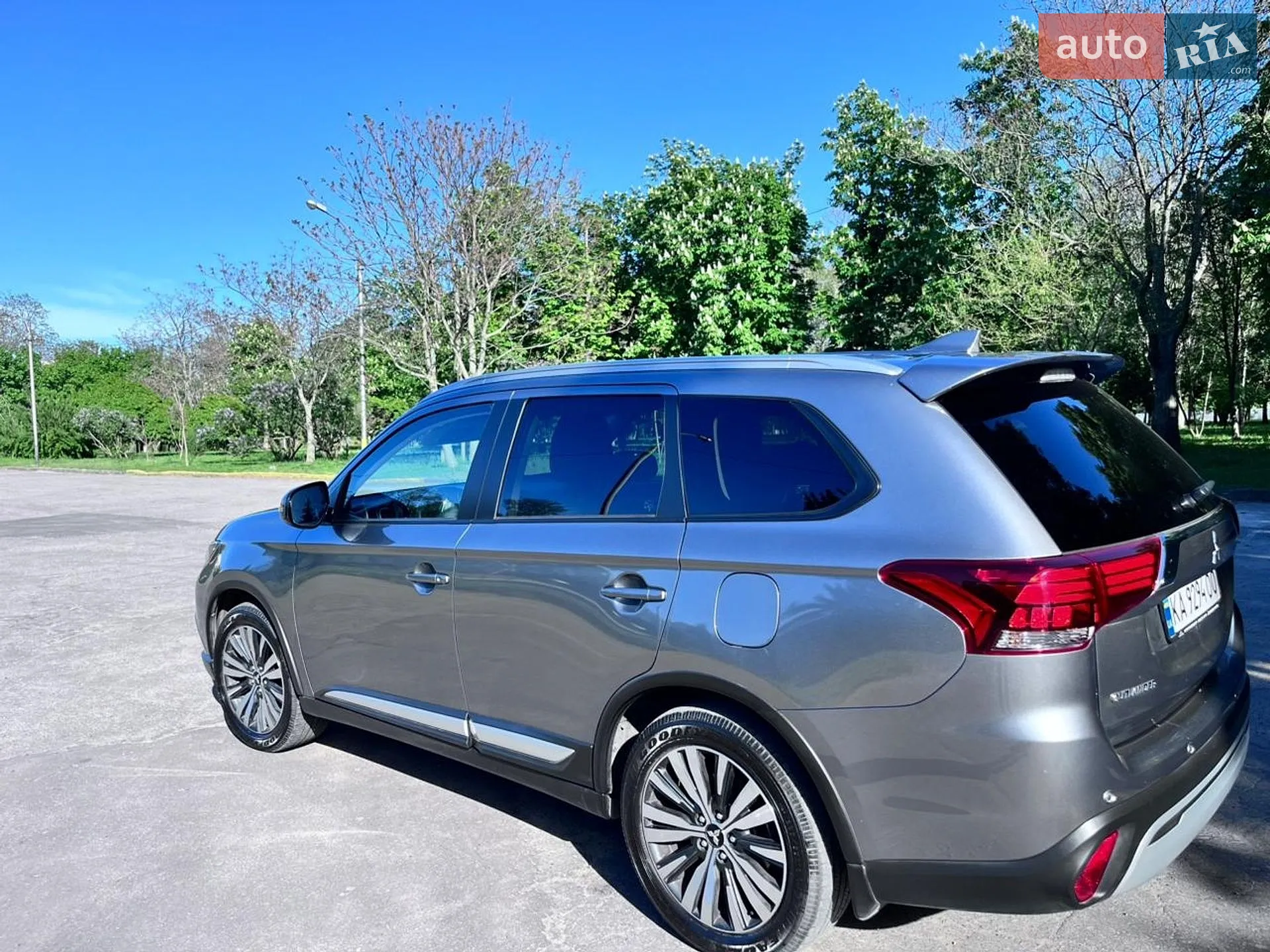 2023 Mitsubishi Outlander - мініатюра 4