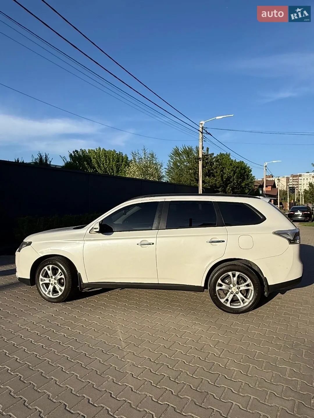 2013 Mitsubishi Outlander - мініатюра 2