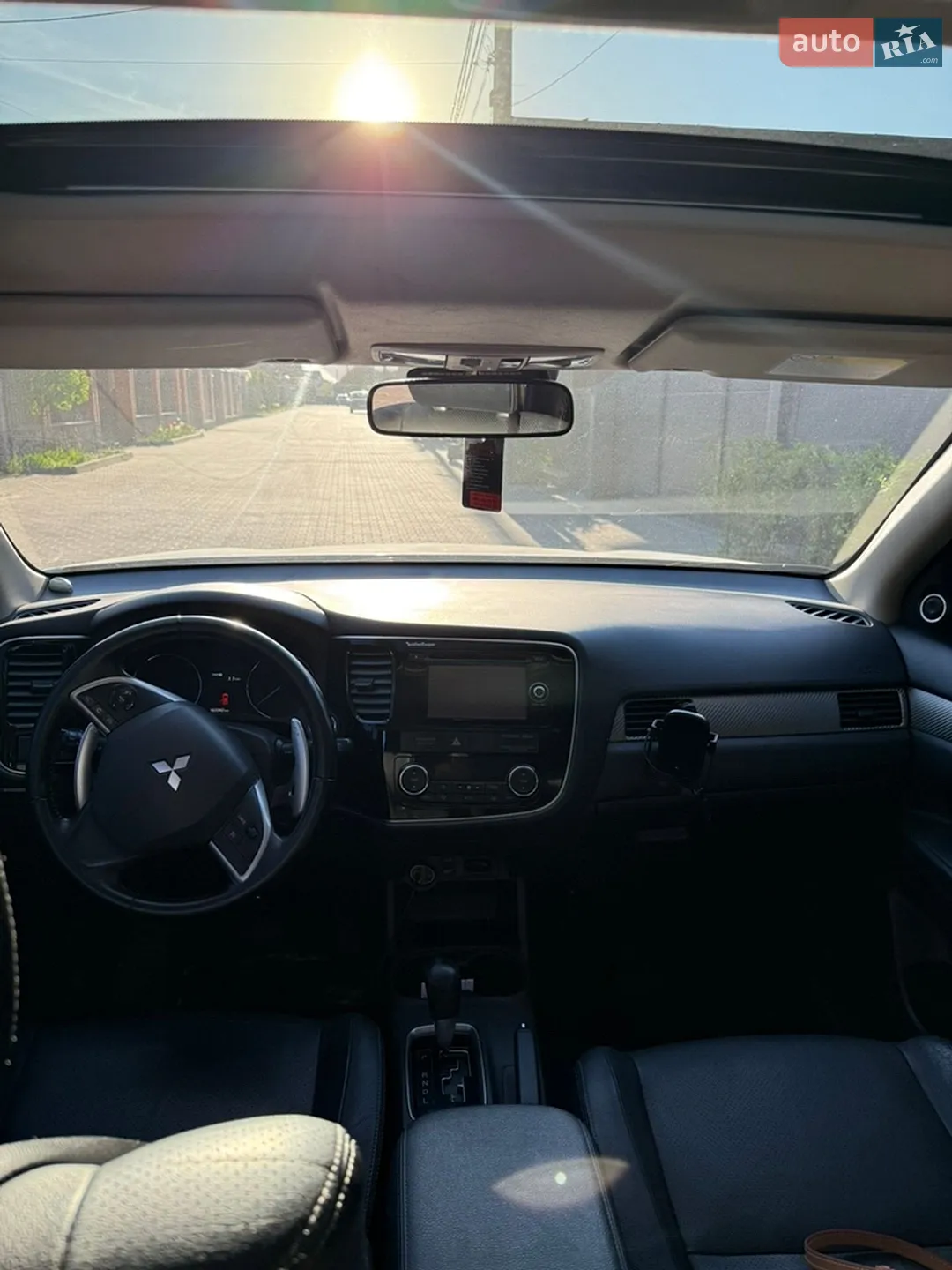 2013 Mitsubishi Outlander - мініатюра 16