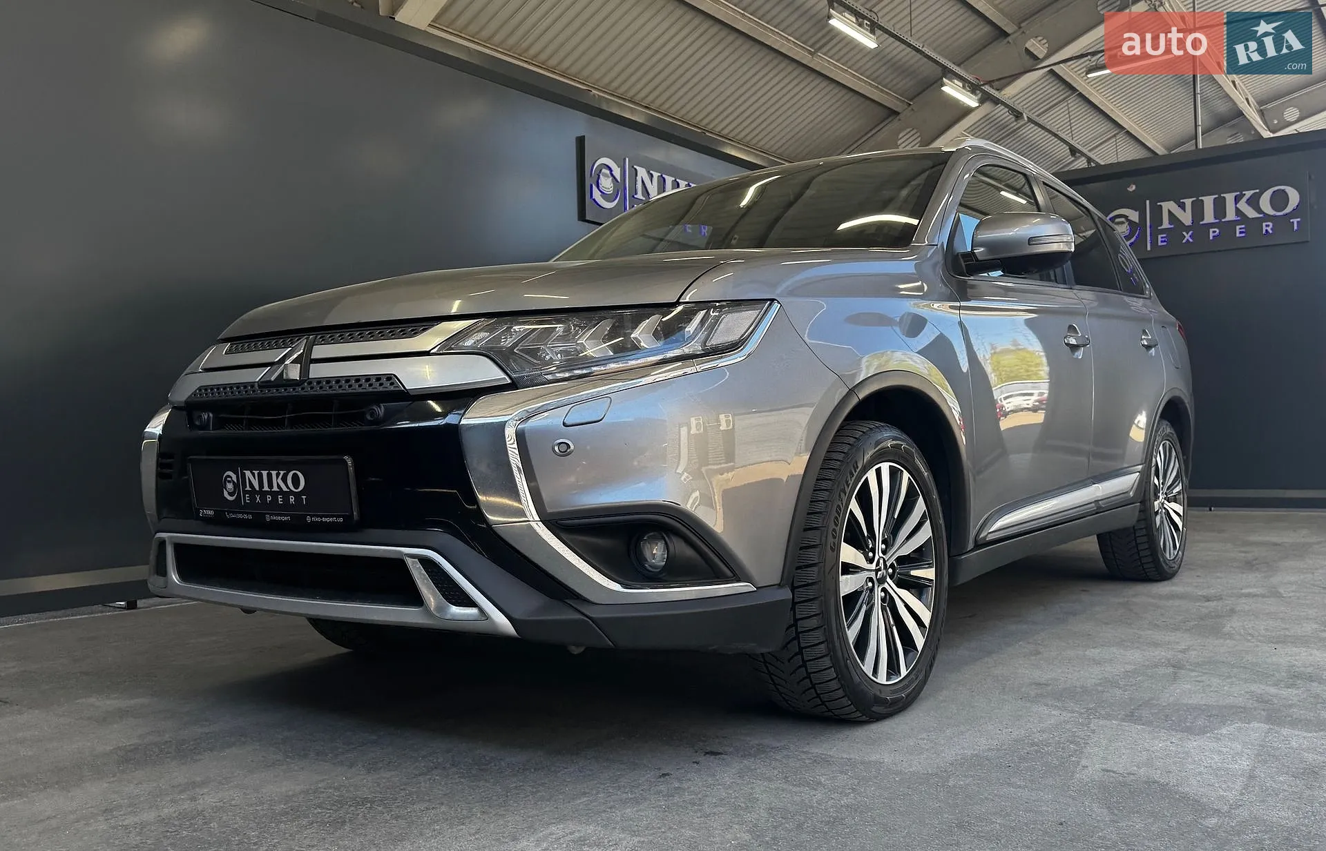 2021 Mitsubishi Outlander - мініатюра 3