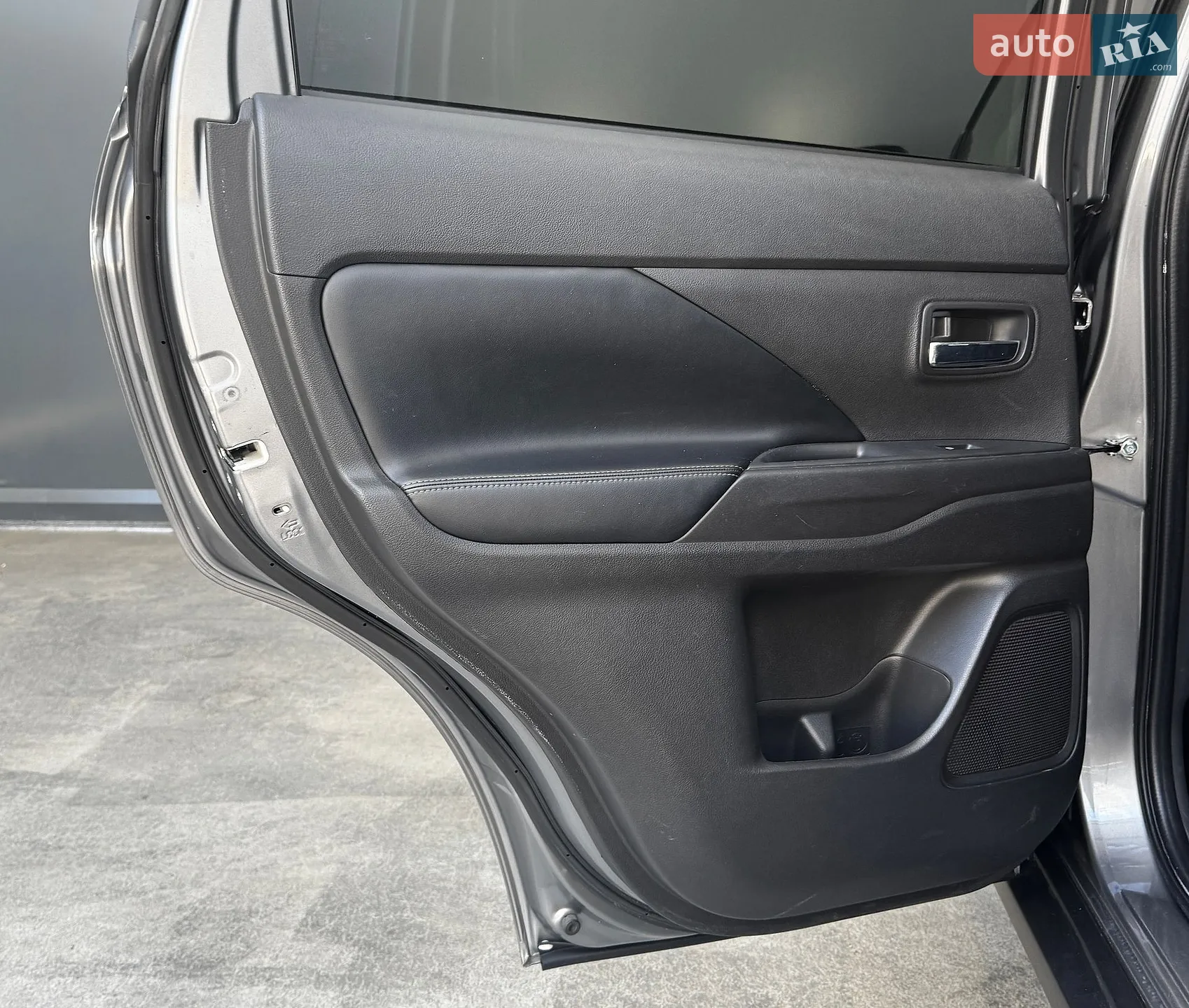 2021 Mitsubishi Outlander - мініатюра 32