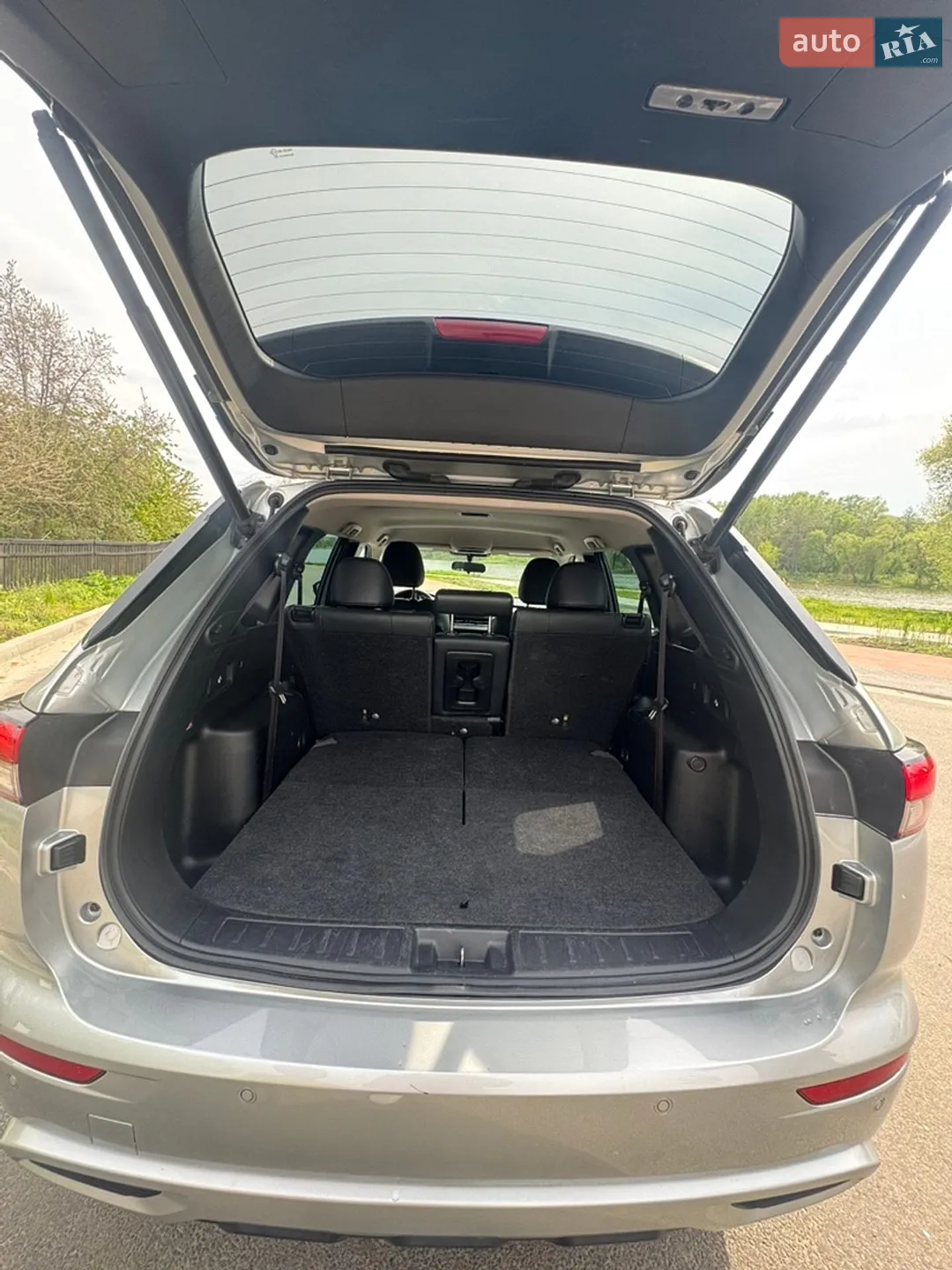2022 Mitsubishi Outlander - мініатюра 12